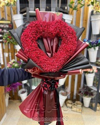 گلفروشی نزدیک میدان صادقیه