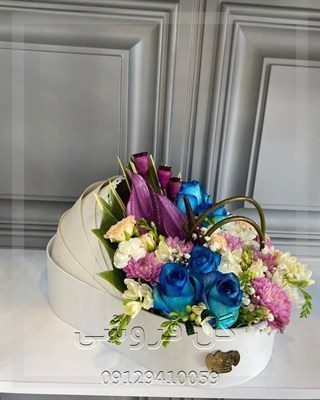 گلفروشی نزدیک جنگل عباس آباد
