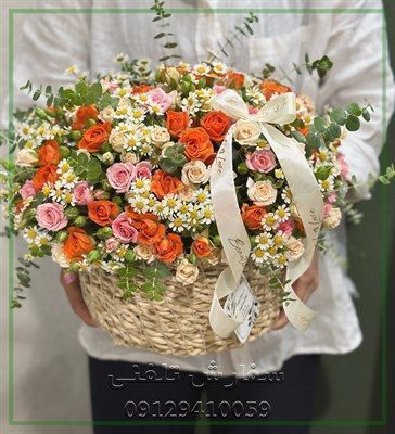 گلفروشی نزدیک خیابان بهارستان