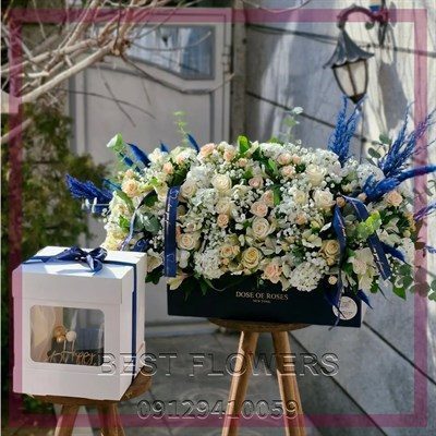 گلفروشی نزدیک میدان آزادی