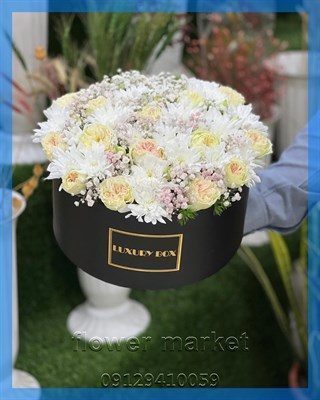 گلفروشی نزدیک مغازه های قلهک