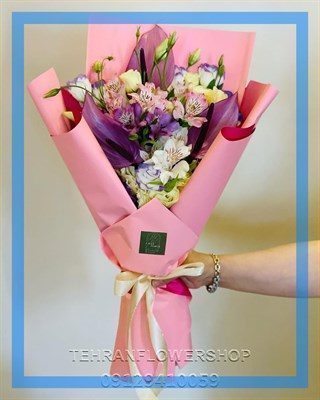 گلفروشی نزدیک در خیابان شریعتی