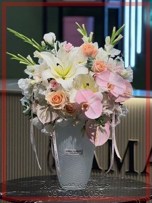 گلفروشی نزدیک کافه یخی اقدسیه