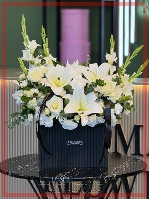 گلفروشی نزدیک چهار راه جهان کودک