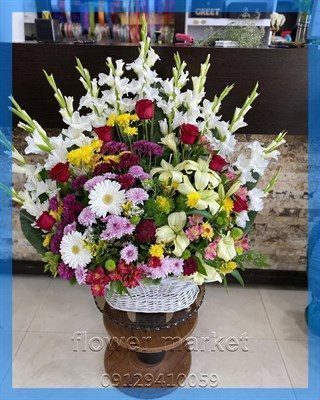 گلفروشی نزدیک خیابان گیشا