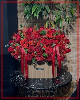 گلفروشی نزدیک میدان پونک