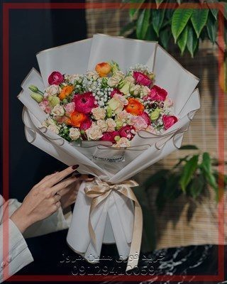 گلفروشی نزدیک هتل در پونک