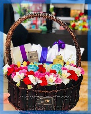 گلفروشی نزدیک جگرکی گیشا