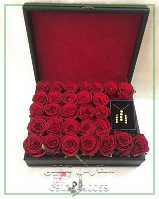 گلفروشی نزدیک جردن نبش کوچه گل