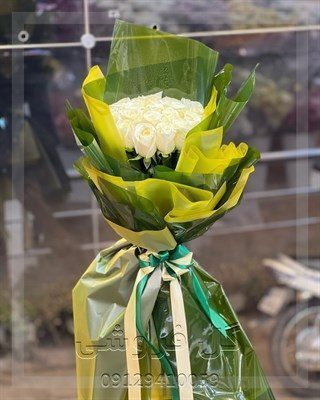 گلفروشی نزدیک علی ظفر