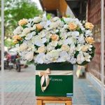 گل فروشی رز سفید بروجن