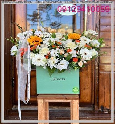 گل فروشی سمت دریاچه چیتگر