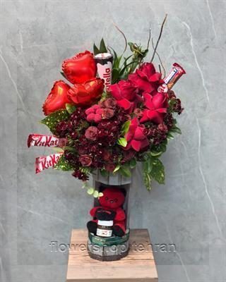 گلفروشی نزدیک خیابان امام خمینی