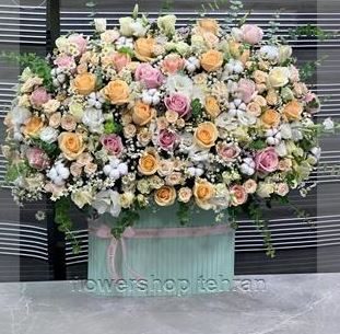 خرید گل ولنتاین ترکیبی از گل‌های باکیفیت برای جشن‌های به‌یادماندنی