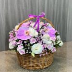 با باکس دسته گل خواستگاری بدون حرف اضافه، توجه و محبتت را نشان بده