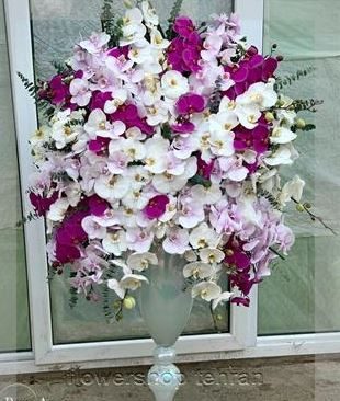 دسته گل رز بزرگ مناسب شرکت‌ها، مطب‌ها و فضاهای اداری