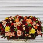 چیدمان هنری فروش گل رز برای دکور میز یا لابی