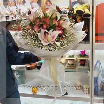گلفروشی نزدیک میدان قیام