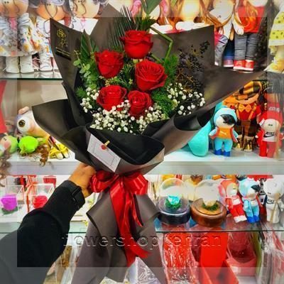 گلفروشی نزدیک میدان قیام تهران