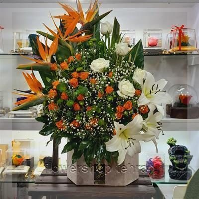 گلفروشی نزدیک سینما بلوار