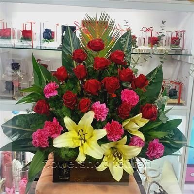 گلفروشی نزدیک بلوار زعفرانیه