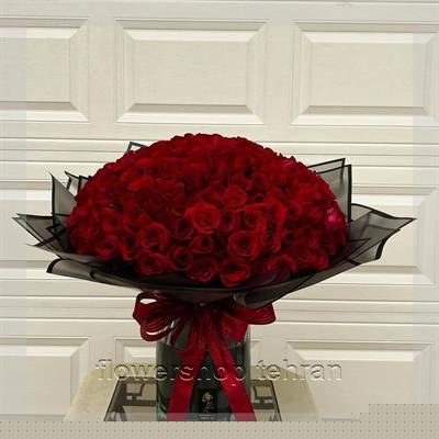 قیمت یه باکس گل رز ؛ هدیه‌ای امن برای وقتی نمی‌دانی چه بخری