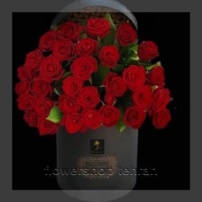 گلفروشی نزدیک کوچه درختی منطقه ۱