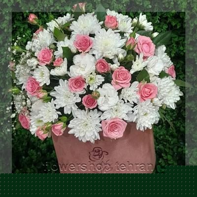 دسته گل برای تشکر با گل‌های تازه و دیزاین حرفه‌ای