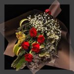 گلفروشی نزدیک کوچه درختی