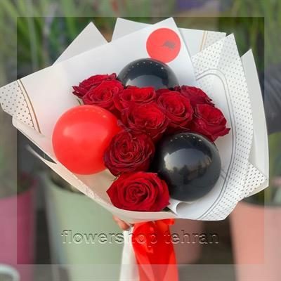 با گل رز ارزان در تهران بدون حرف اضافه، توجه و محبتت را نشان بده