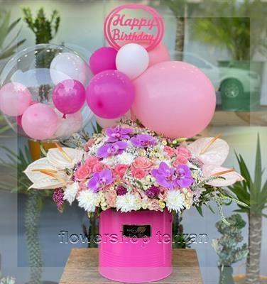 باکس گل نوزاد دختر خاص برای تبریک صمیمانه و شیک