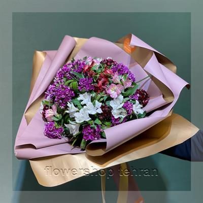 اگر دنبال هدیه شیک و بی‌دردسر هستی، گل عروس صورتی گزینه خوبی است