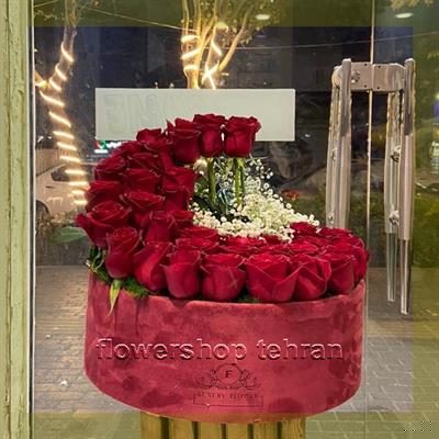 اگر وقت رفتن به گلفروشی را نداری، جعبه شکلات ارزان را اینترنتی سفارش بده