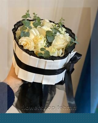 خرید دسته گل هورتانسیا؛ مناسب تولد، عیادت، تشکر و دیدار دوستانه