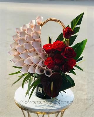 گل رومیزی اداری با قیمت مناسب و کیفیت حرفه‌ای