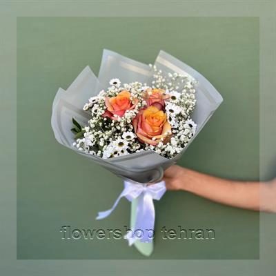 با مدل دسته گل خواستگاری ۲۰۲۲ بدون حرف اضافه، توجه و محبتت را نشان بده