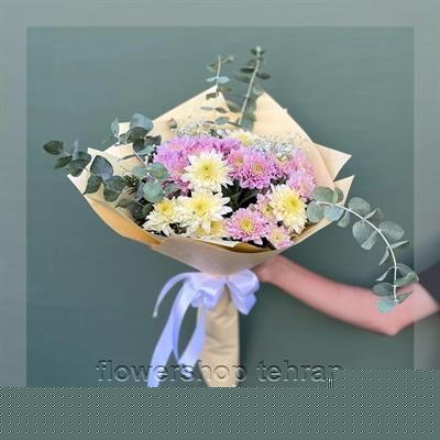 با قیمت دسته گل نامزدی بدون حرف، احساس عشق و توجه را منتقل کن