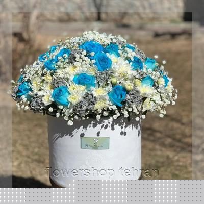 با پایه گل خواستگاری فضای سرد و خسته‌کننده را زنده کن