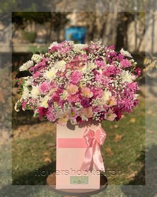 دسته گل بیمارستان با گل‌های تازه و دیزاین حرفه‌ای