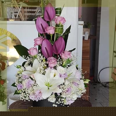 اگر دنبال هدیه شیک و بی‌دردسر هستی، باکس گل برای کادو گزینه خوبی است