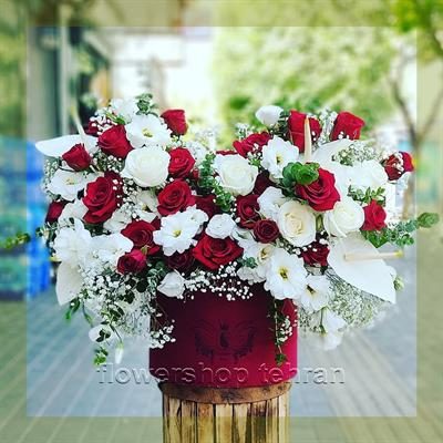 باکس گل مصنوعی خواستگاری مناسب شرکت‌ها، مطب‌ها و فضاهای اداری