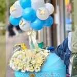 اگر وقت رفتن به گلفروشی را نداری، باکس گل با شکلات را اینترنتی سفارش بده