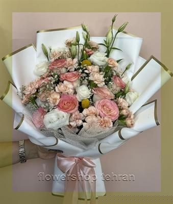 سفارش آسان انواع گل های آپارتمانی گلدار فقط با چند کلیک
