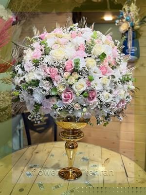 با انواع گل ها آپارتمانی فضای خانه یا محل کار را زنده کن