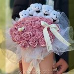 اگر وقت رفتن به گلفروشی را نداری، عکس کادو گل را اینترنتی سفارش بده